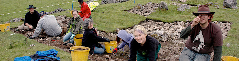banner-social-science-students-on-wales-archeological-dig
